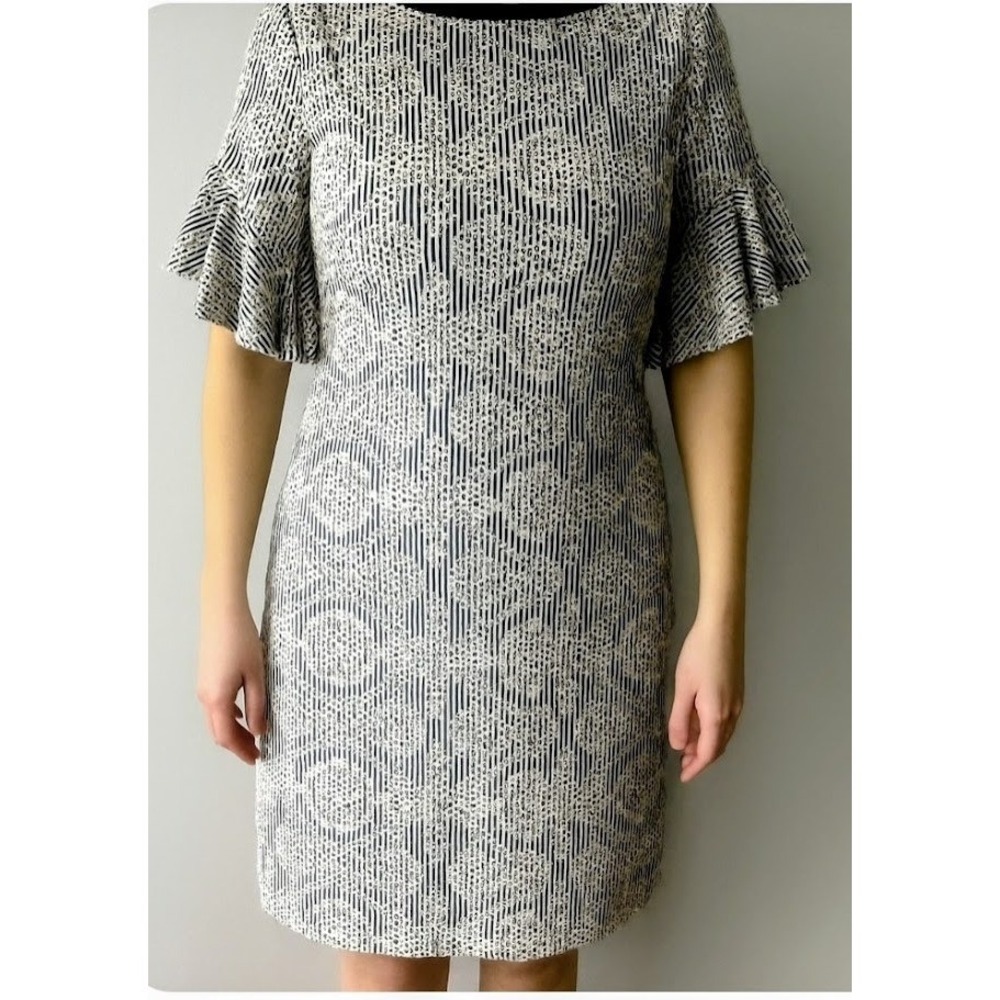 Lauren Ralph Lauren Dress Size 8 Striped Embordered Cotton  Ruffle Sleeve Shift‎